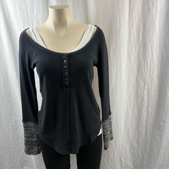Free People Ski Lodge Waffle Knit Henley Thermal long sleeve shirt M - Picture 2 of 9